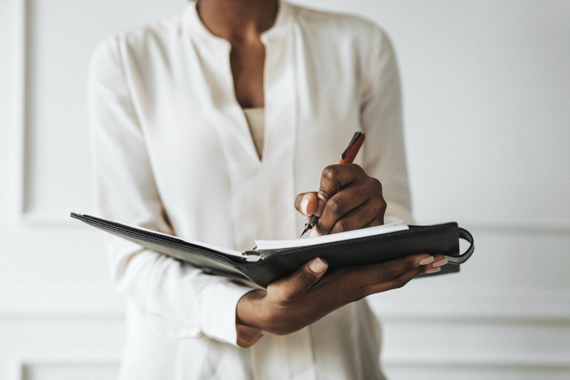 Свяжитесь с нами для консультации